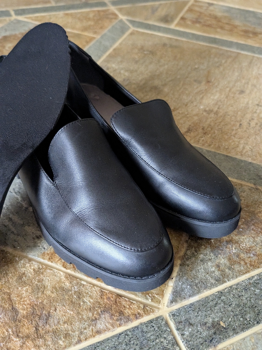 Vionic Kensley Women's Black Leather Shoes Sz 9 - Picture 4 of 10